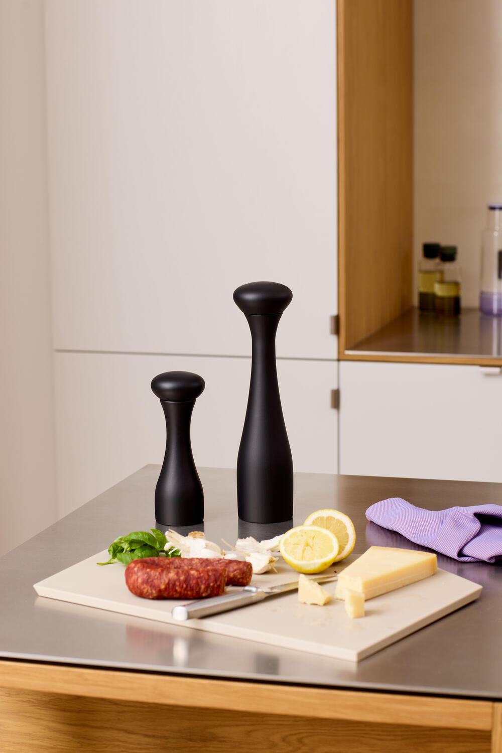 Lyon kværn, sort - H19 cm